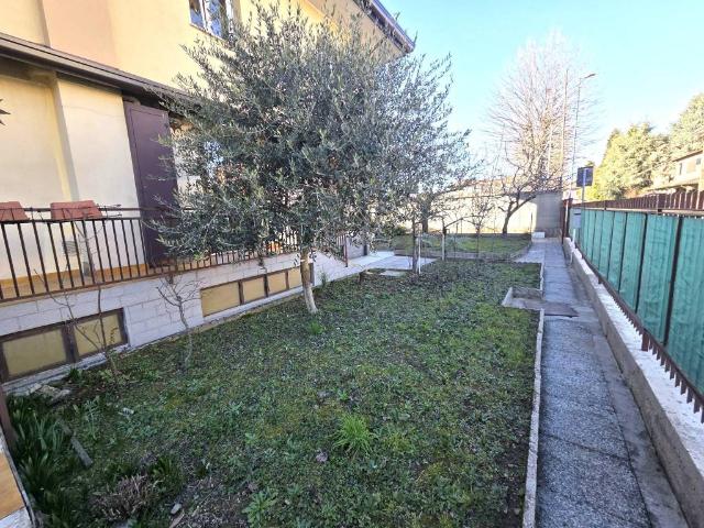 Villa Indipendente in vendita a Agrate Brianza, Lombardia