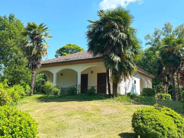 Villa Indipendente in vendita a Piemonte, Novara