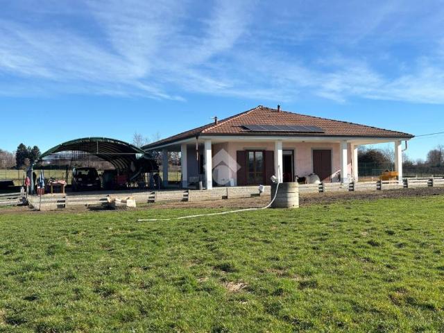 Villa Indipendente in vendita a Piemonte, Novara