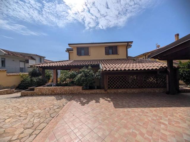Villa Indipendente in vendita a Agrigento, Sicilia