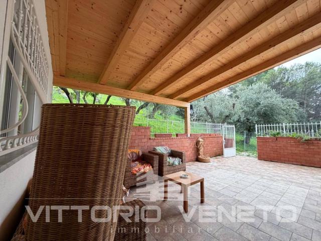 Villa Indipendente in vendita a Agropoli Sud, Agropoli