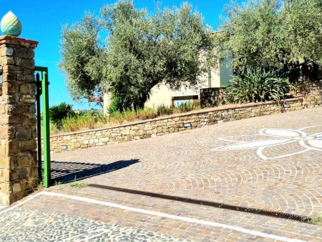 Villa Indipendente in vendita a Agropoli, Campania