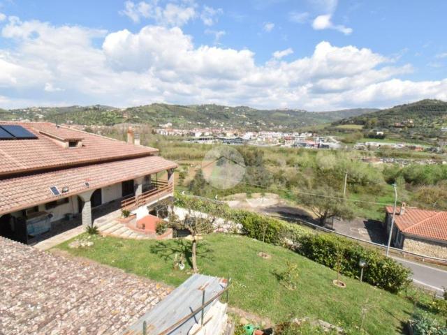 Villa Indipendente in vendita a Laureana Cilento, Campania