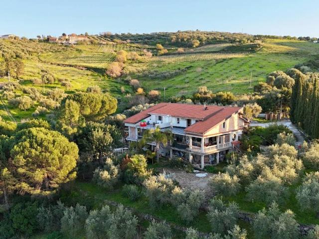 Villa Indipendente in vendita a Moio, Agropoli