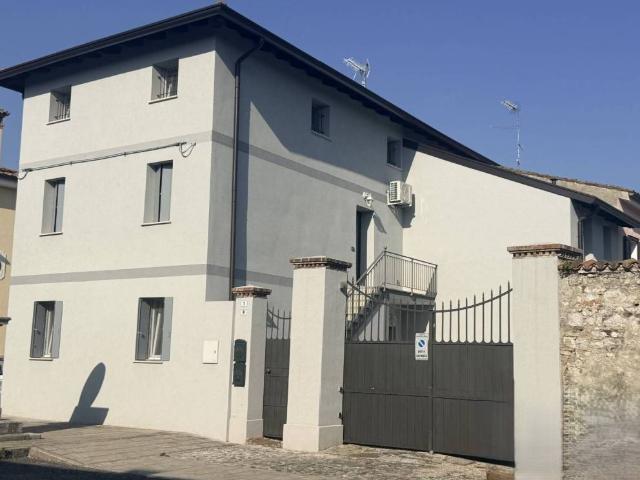 Villa Indipendente in vendita a Aiello Del Friuli, Friuli-Venezia Giulia