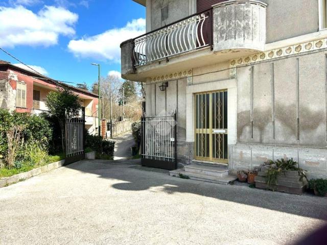 Villa Indipendente in vendita a Aiello Del Sabato, Campania