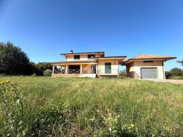 Villa Indipendente in vendita a Cellara, Aiello del Sabato