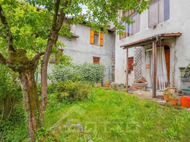 Villa Indipendente in vendita a Piemonte, Biella