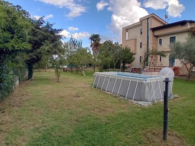 Villa Indipendente in vendita a Airola, Campania