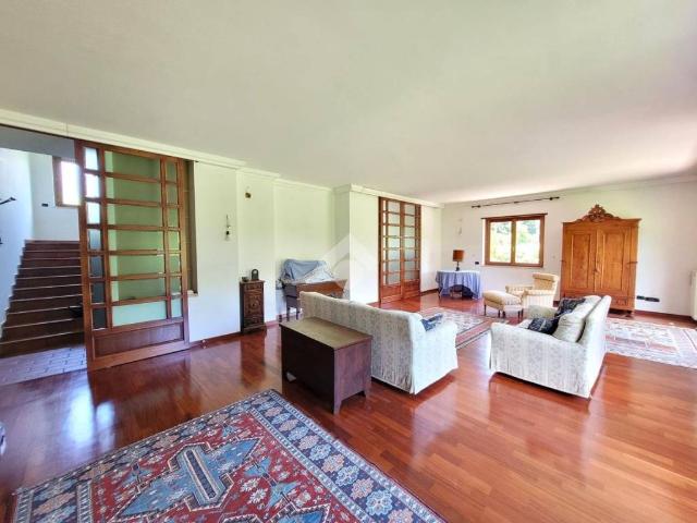 Villa Indipendente in vendita a Airola, Campania