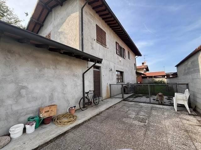 Villa Indipendente in vendita a Alagna, Pavia