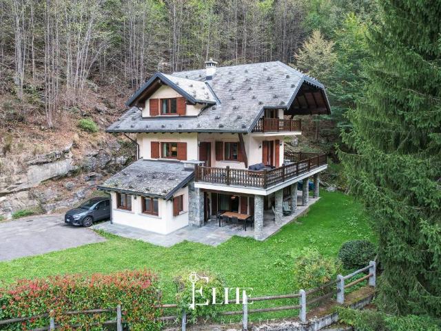 Villa Indipendente in vendita a Piemonte, Vercelli