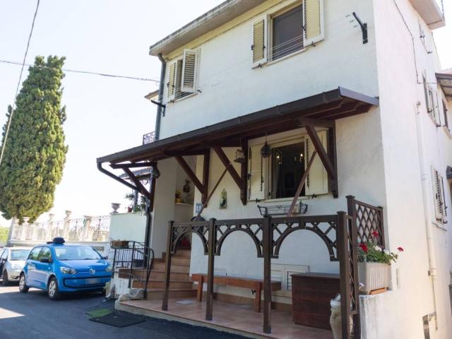 Villa Indipendente in vendita a Alanno, Abruzzo