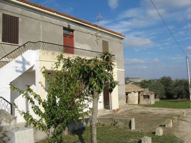 Villa Indipendente in vendita a Alanno, Abruzzo