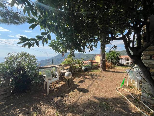 Villa Indipendente in vendita a Moglio, Alassio