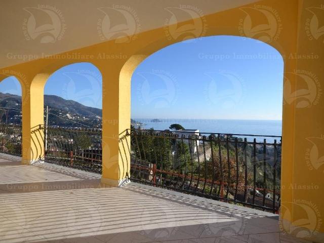 Villa Indipendente in vendita a Alassio, Liguria