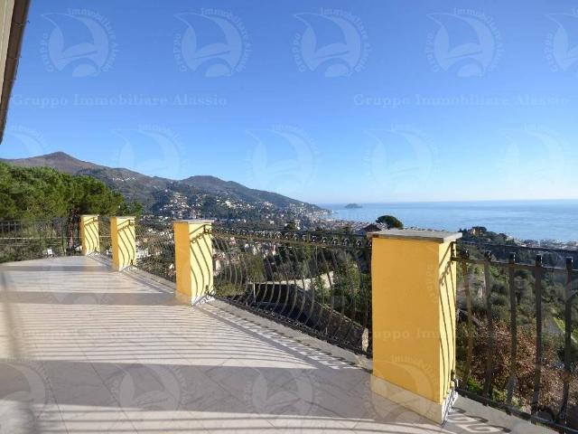 Villa Indipendente in vendita a Alassio, Liguria