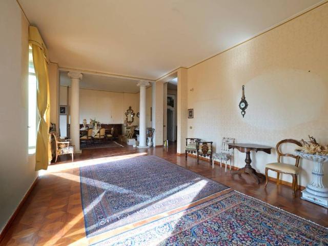 Villa Indipendente in vendita a Alassio, Liguria