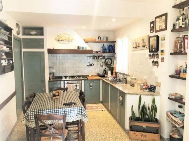 Villa Indipendente in vendita a Alassio, Liguria