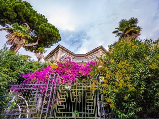 Villa Indipendente in vendita a Alassio, Liguria
