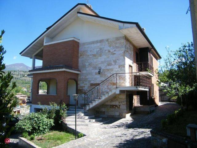 Villa Indipendente in vendita a Alatri, Lazio