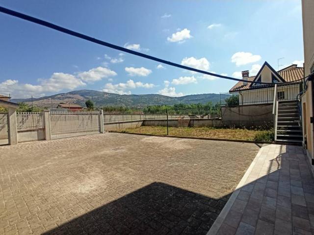 Villa Indipendente in vendita a Alatri, Lazio