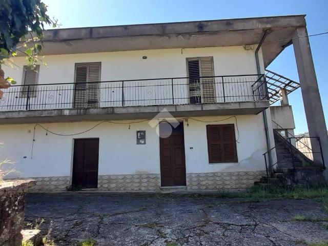 Villa Indipendente in vendita a Alatri, Lazio
