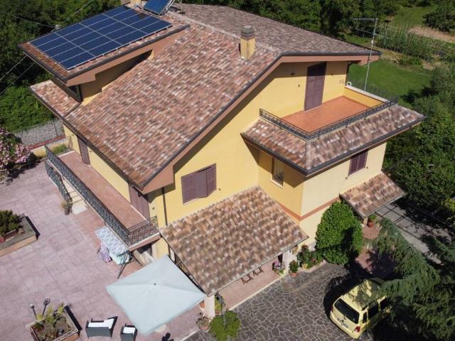 Villa Indipendente in vendita a Alatri, Lazio