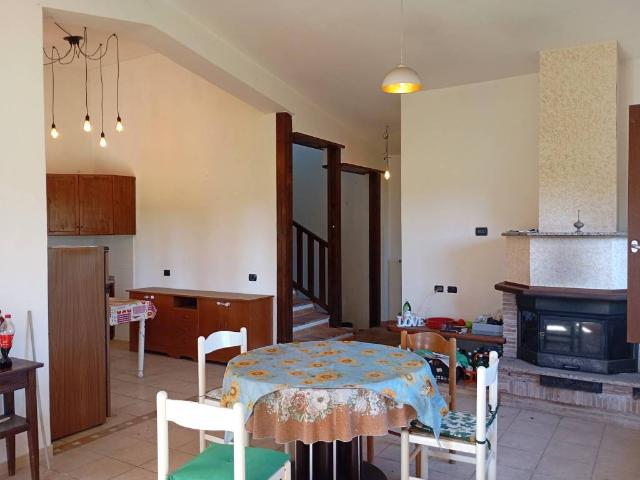 Villa Indipendente in vendita a Alatri, Lazio
