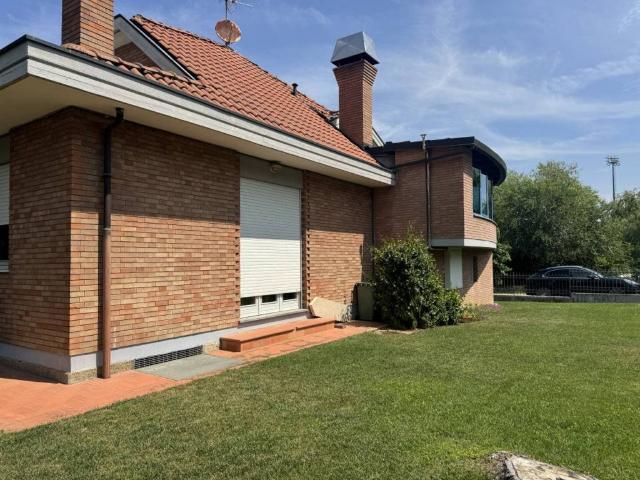 Villa Indipendente in vendita a Piemonte, Cuneo