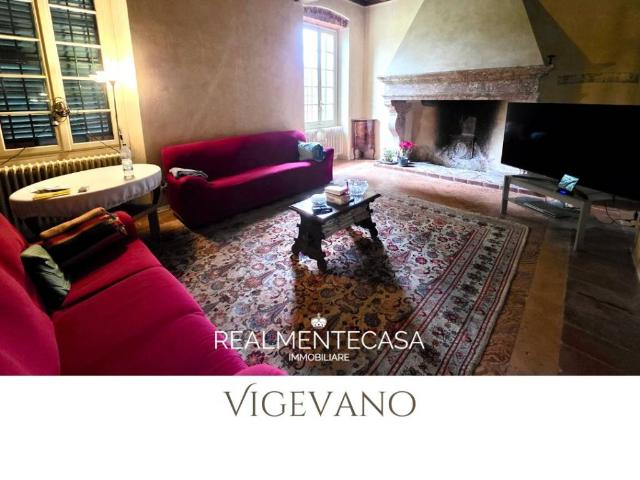 Villa Indipendente in vendita a Albairate, Lombardia