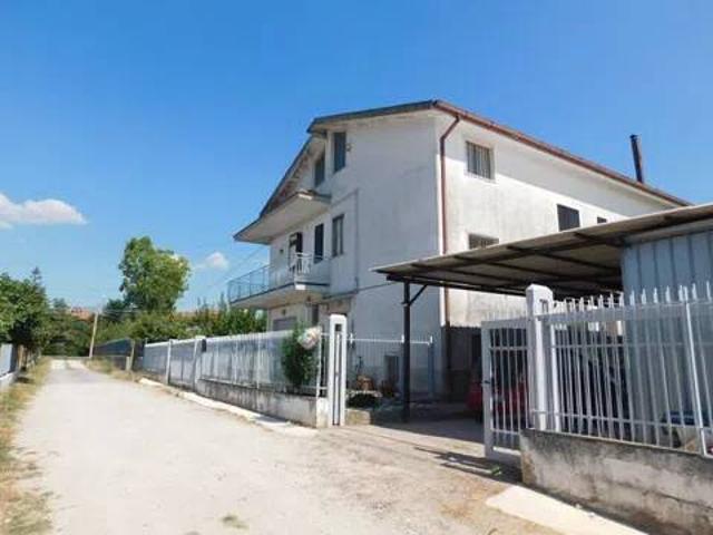Villa Indipendente in vendita a Albanella, Campania