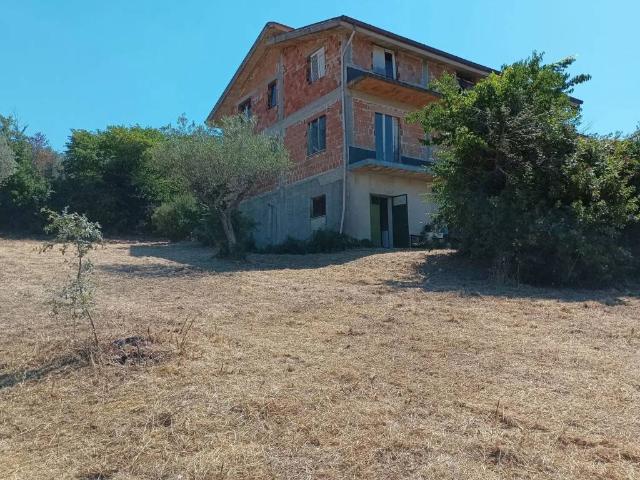 Villa Indipendente in vendita a Albanella, Campania