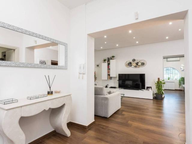Villa Indipendente in vendita a La Torretta, Roma Capitale