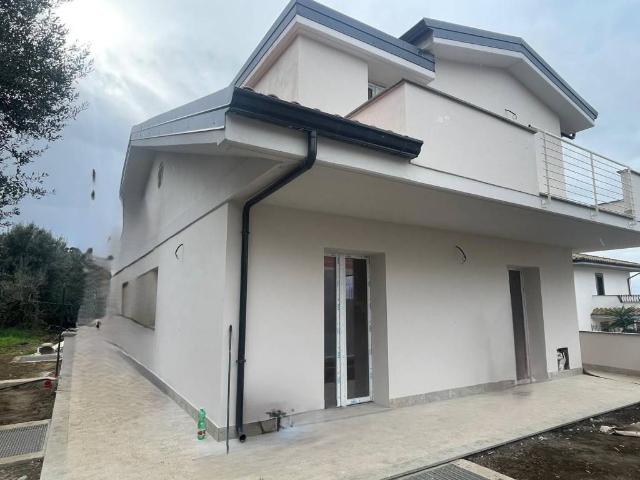 Villa Indipendente in vendita a Roma Capitale, Lazio