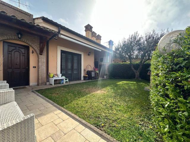 Villa Indipendente in vendita a Roma Capitale, Lazio