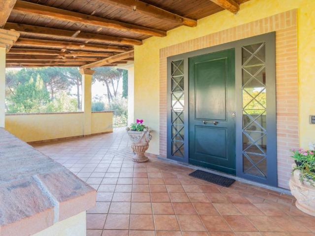 Villa Indipendente in vendita a Roma Capitale, Lazio