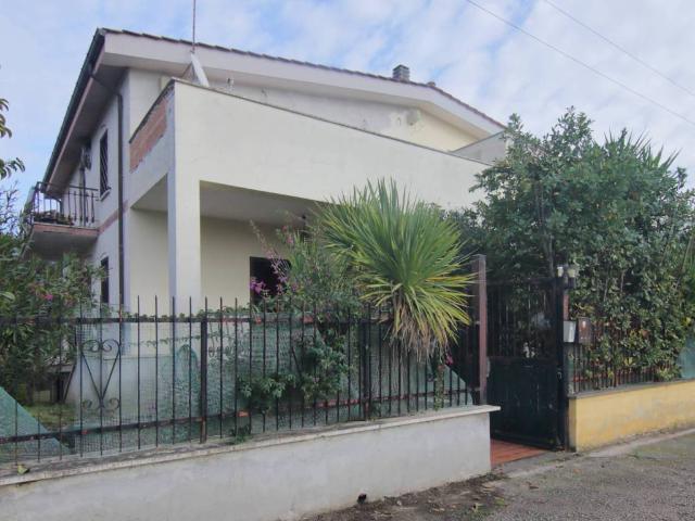 Villa Indipendente in vendita a Roma Capitale, Lazio