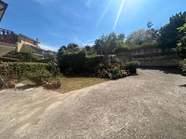 Villa Indipendente in vendita a Roma Capitale, Lazio
