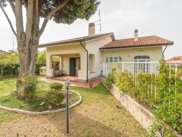 Villa Indipendente in vendita a Roma Capitale, Lazio