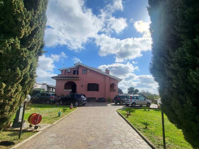 Villa Indipendente in vendita a Roma Capitale, Lazio