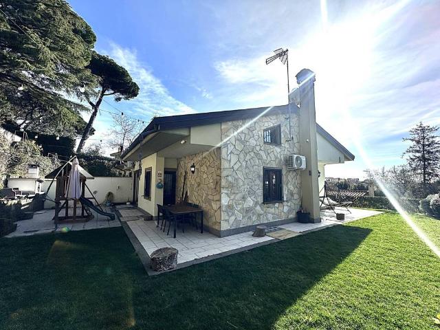 Villa Indipendente in vendita a Roma Capitale, Lazio