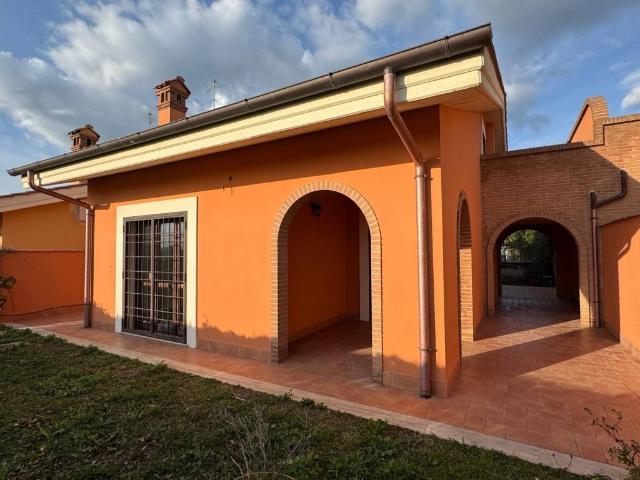 Villa Indipendente in vendita a Roma Capitale, Lazio