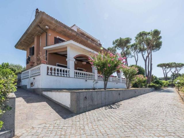 Villa Indipendente in vendita a Roma Capitale, Lazio