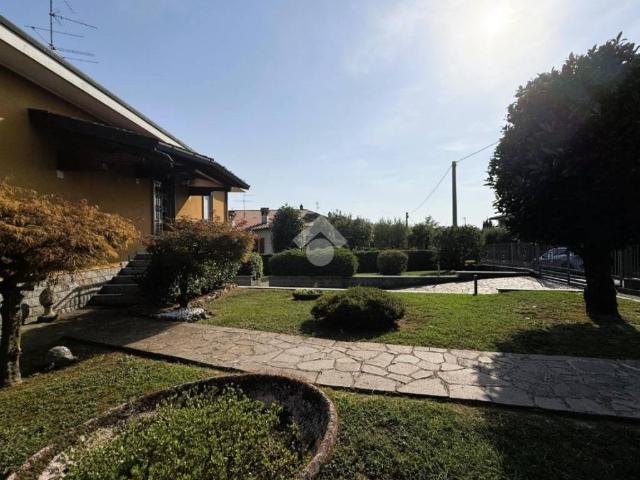 Villa Indipendente in vendita a Carbonera, Albano Sant'alessandro