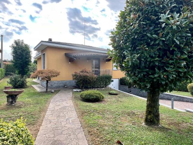 Villa Indipendente in vendita a Carbonera, Albano Sant'alessandro