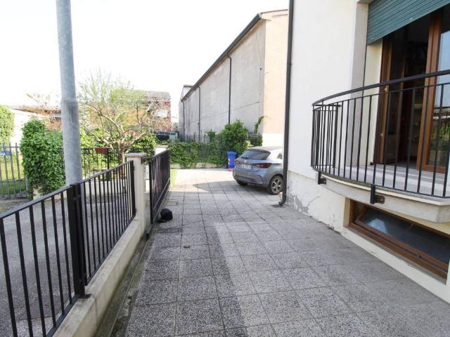 Villa Indipendente in vendita a Albaredo D'adige, Veneto