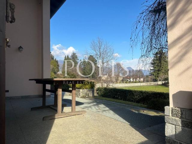 Villa Indipendente in vendita a Carcano, Albavilla