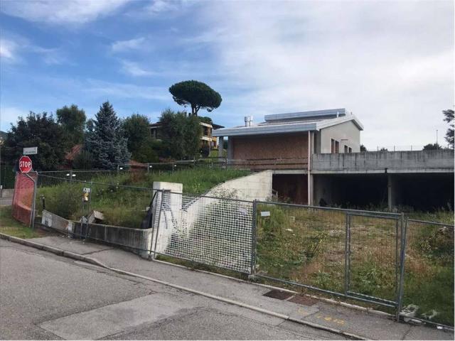 Villa Indipendente in vendita a Carcano, Albavilla
