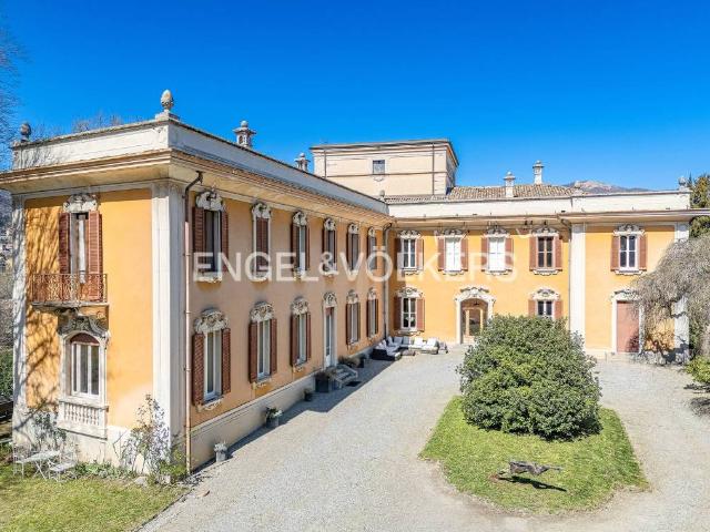 Villa Indipendente in vendita a Carcano, Albavilla